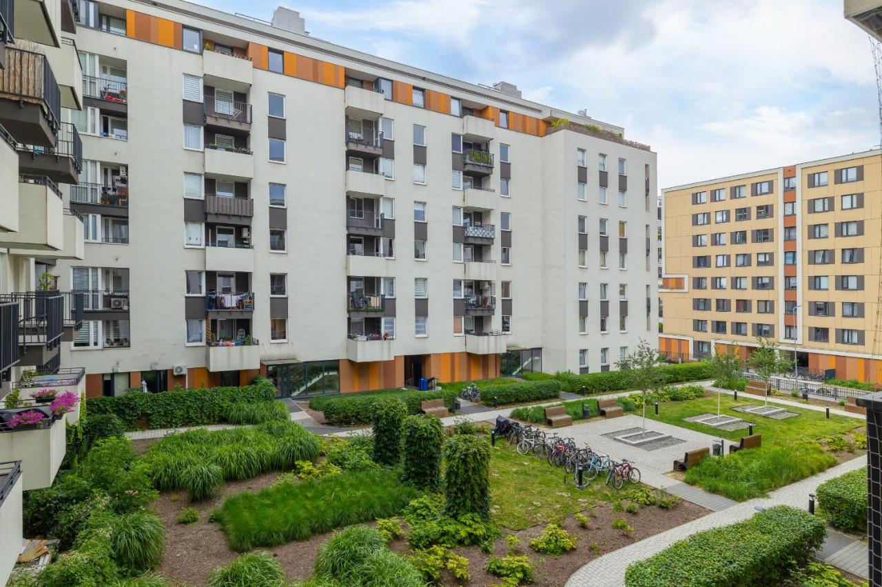 Osiedle Avia Family Apartment In Krakow With Balcony By Noclegi Renters Exterior foto